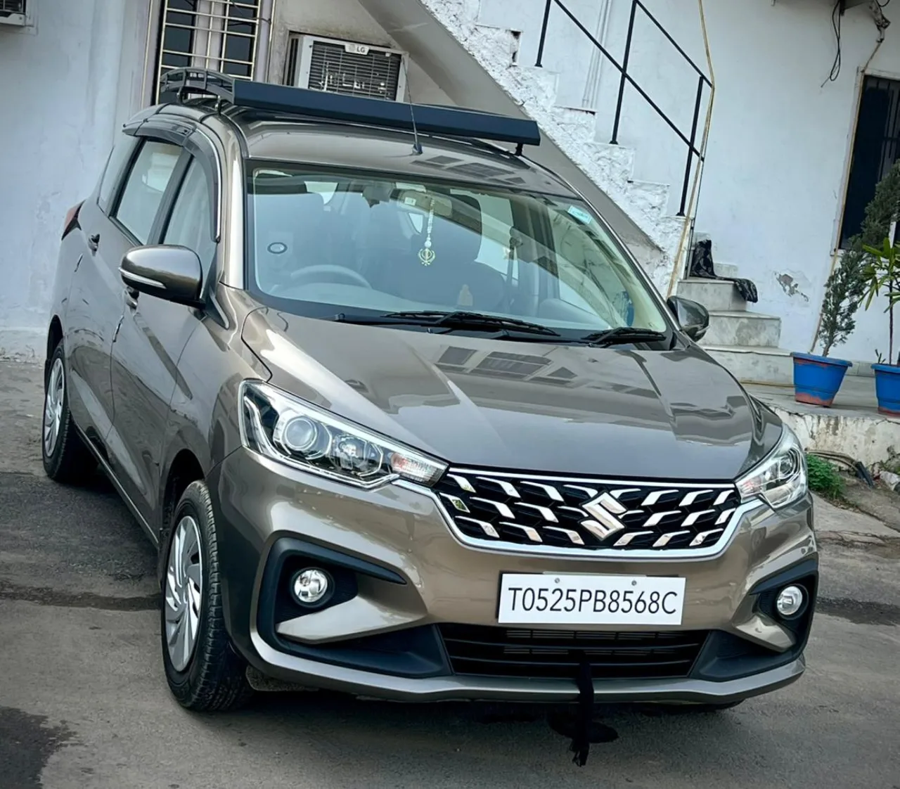 Maruti Suzuki Ertiga – 7-Seater MUV (AC)