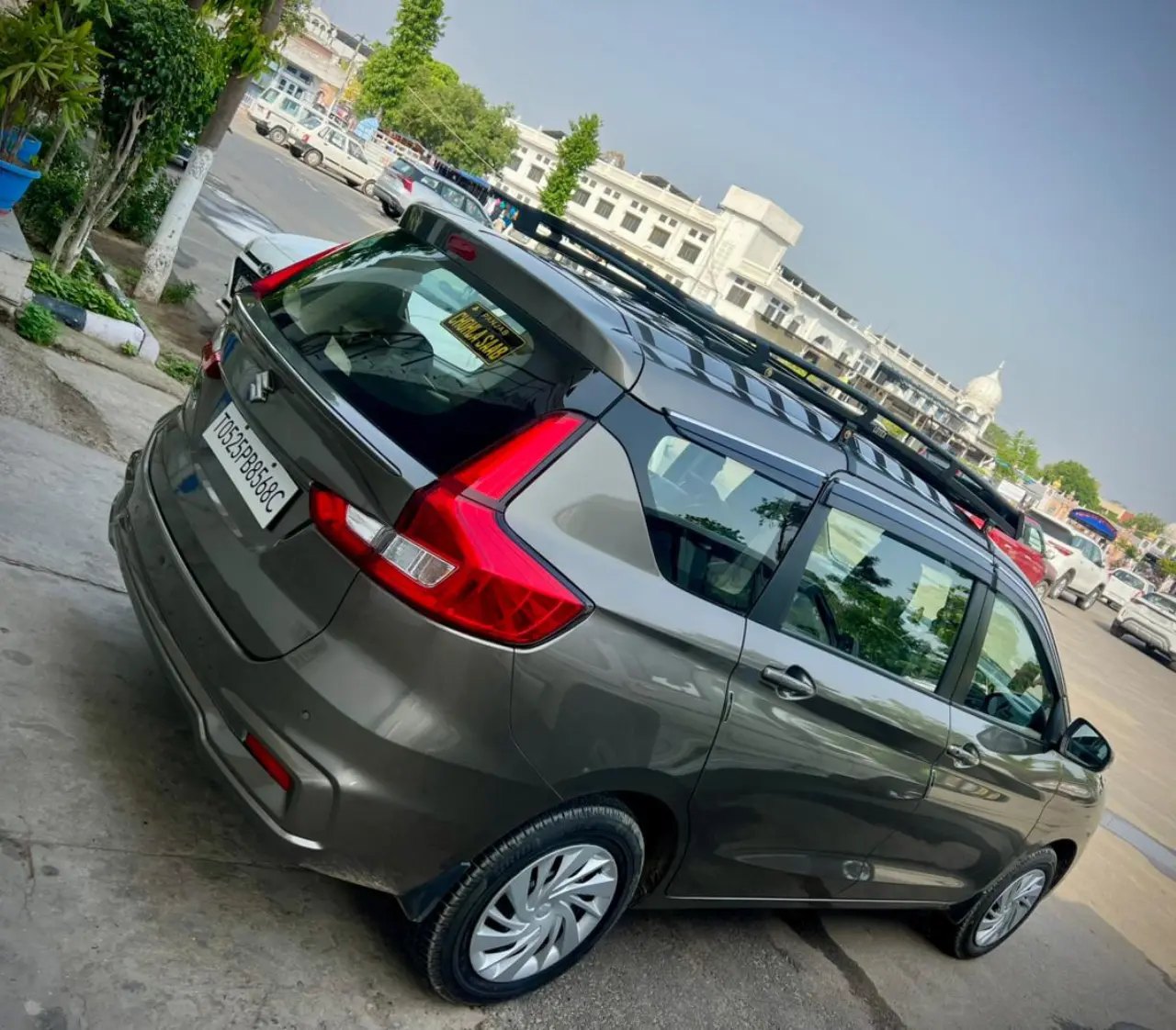 Maruti Suzuki Ertiga – 7-Seater MUV (AC)